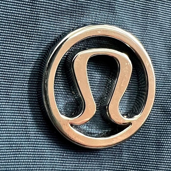 Code Blue lululemon On the Beat Belt Bag *4.5 - Picture 3 of 12